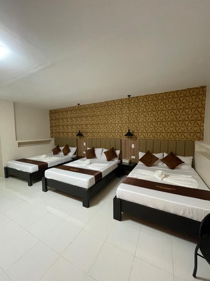 Hotel Dorotea Puerto Galera Dış mekan fotoğraf