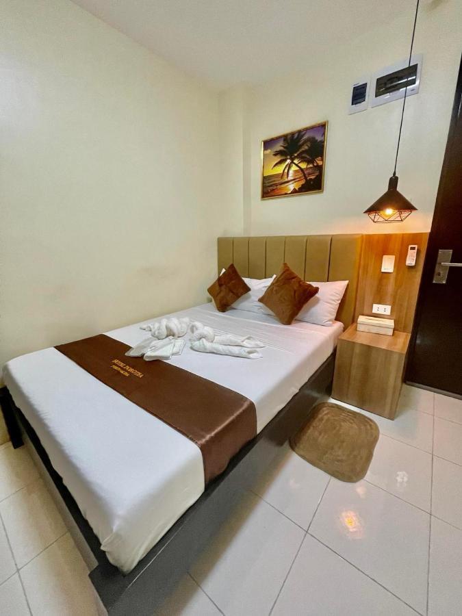 Hotel Dorotea Puerto Galera Dış mekan fotoğraf