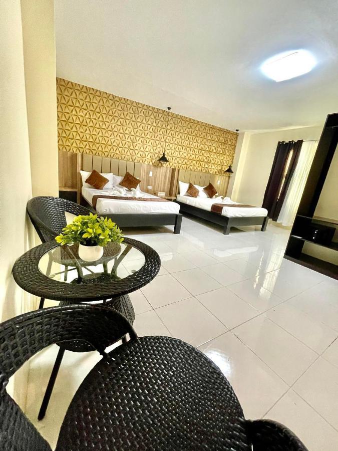 Hotel Dorotea Puerto Galera Dış mekan fotoğraf