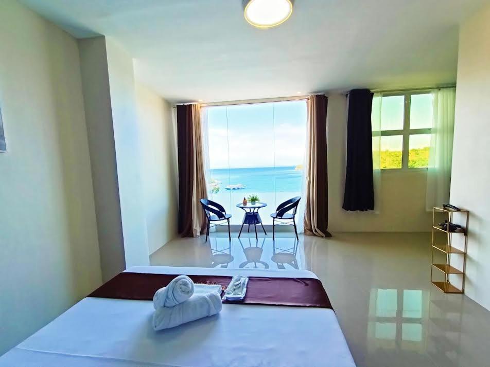 Hotel Dorotea Puerto Galera Dış mekan fotoğraf